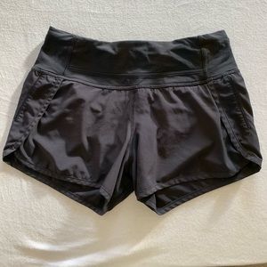 Lululemon athletica Run Times Short II 4”